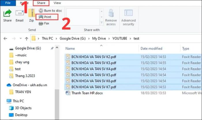 Nhấn vào tab Share và chọn Print để bắt đầu in