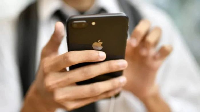 Cách kiểm tra iPhone lock qua các thông tin hỗ trợ từ Apple