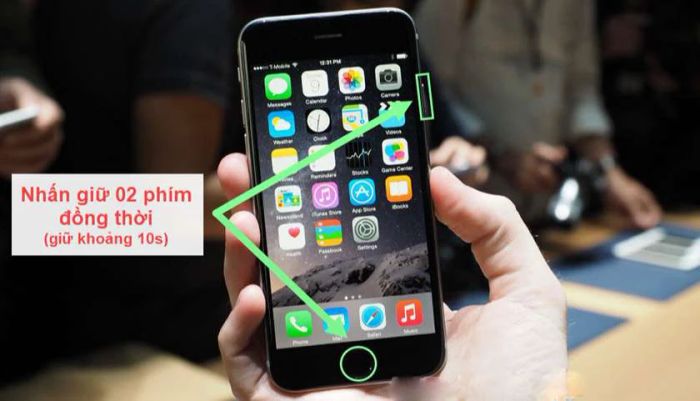 Sử dụng nút Home và các phím tăng - giảm âm lượng