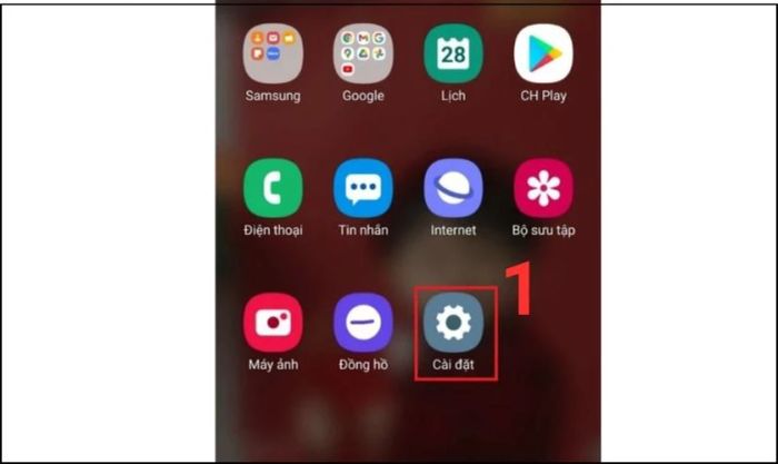 Nhấn vào mục Cài đặt trên điện thoại