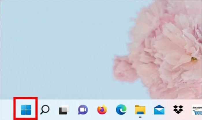 Nhấp chuột vào biểu tượng tìm kiếm trên thanh Taskbar