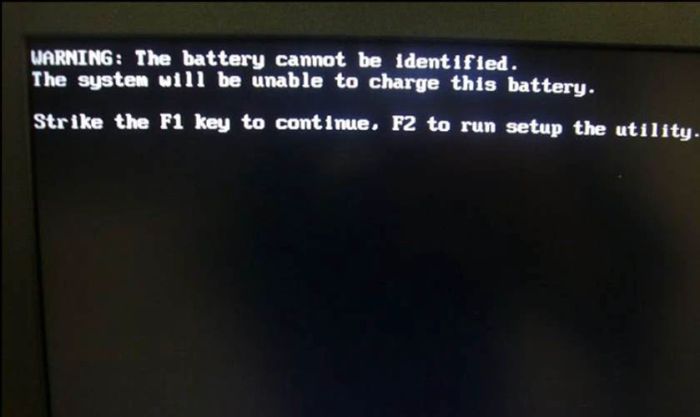 Lý do cần tắt thông báo sạc pin trên laptop Dell
