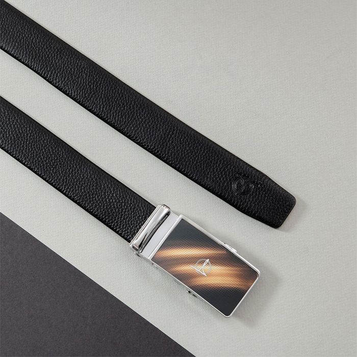 The World of Leather Goods - Tâm Anh Image 2