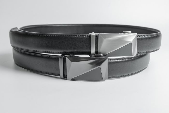 DerGaur Leather Image 1