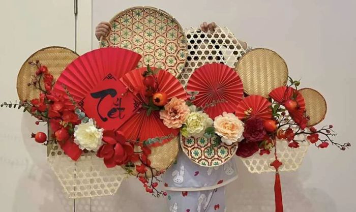 Mẫu trang trí Tết 2025