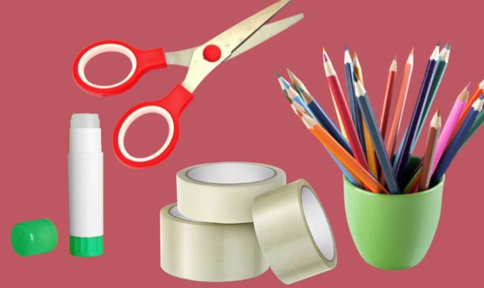 Chuẩn bị đầy đủ vật liệu cần thiết để trang trí cây đào ngày Tết