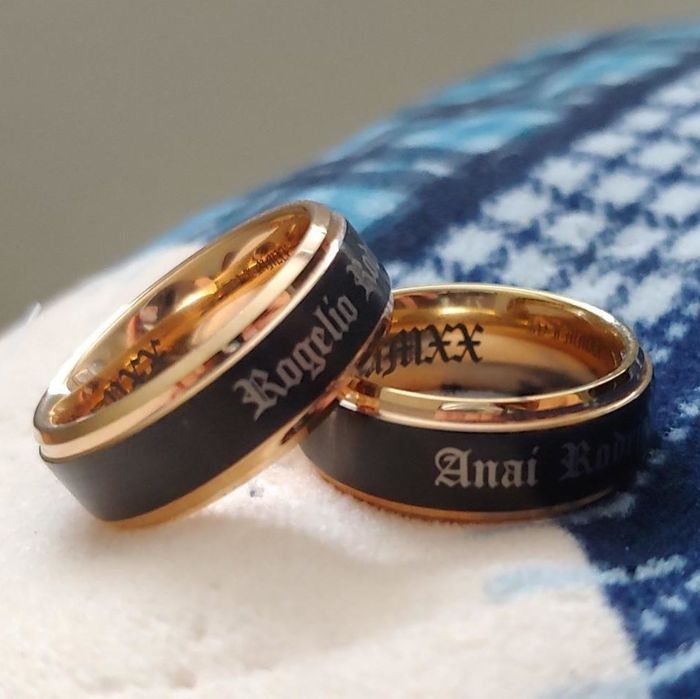 Reviewer image featuring both rings