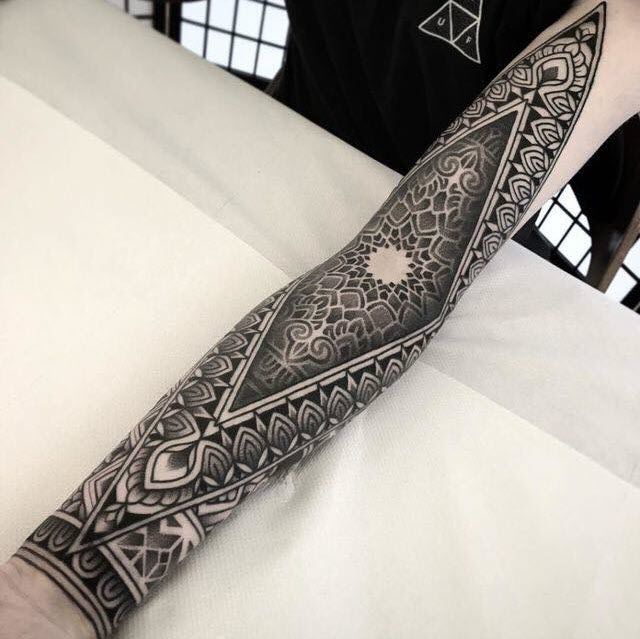 Những điểm cần lưu ý để STT Noel trở nên thu hút hơn