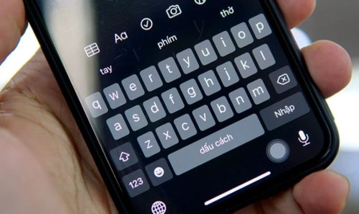 Những lợi ích của việc chuyển đổi ngôn ngữ trên iPhone