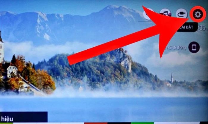 Chọn mục Cài đặt trên giao diện TV