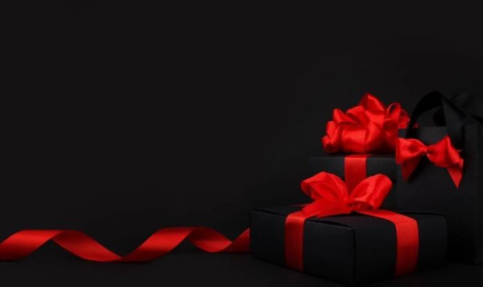 Hình nền Black Friday đơn giản kết hợp hộp quà