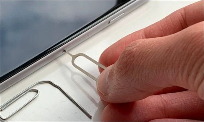 Hướng dẫn chuyển số điện thoại từ iPhone cũ sang iPhone mới bằng thẻ SIM