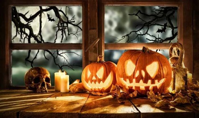 Thiệp Halloween được sử dụng để làm gì?