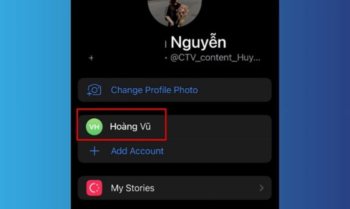 Nhấn vào tên tài khoản để chuyển đổi tài khoản trên Telegram