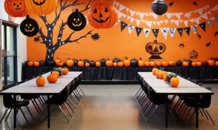 Cách tạo điểm nhấn Halloween cho không gian văn phòng