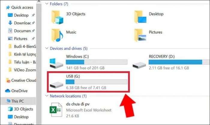 Chọn và mở USB của bạn trong My Computer