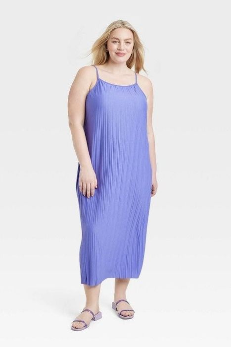 Model showcasing the lavender dress