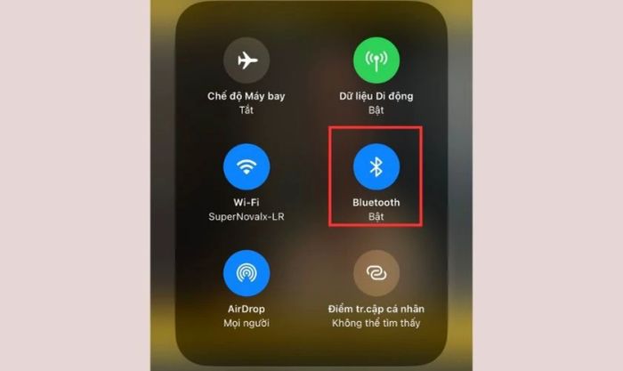 Hướng dẫn bật tai nghe Disney F6 trên điện thoại để sử dụng