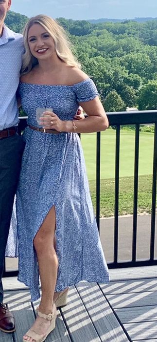 Another reviewer sporting the same dress but in a stunning shade of blue.