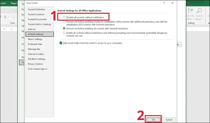 Chọn Disable all macros with notification để ngăn chặn virus macro lây lan