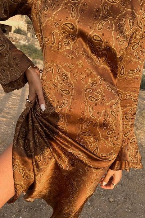 A close-up view of the dress.