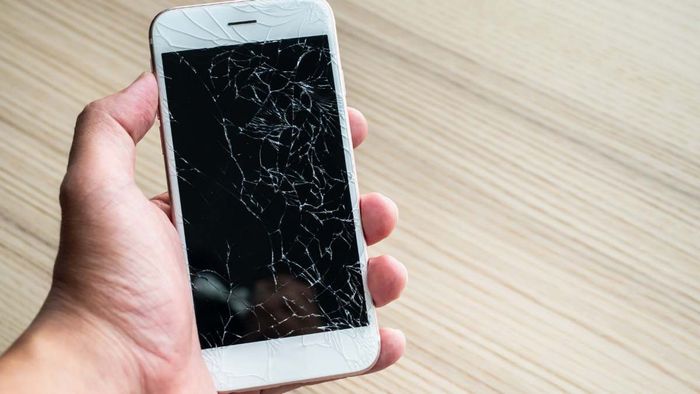 Màn hình điện thoại bị vỡ có được bảo hành không?