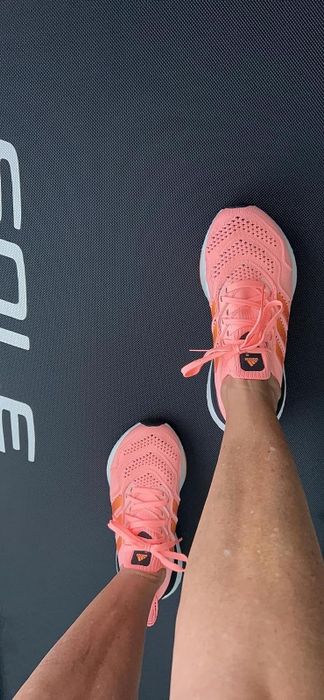 A reviewer wearing shoes.