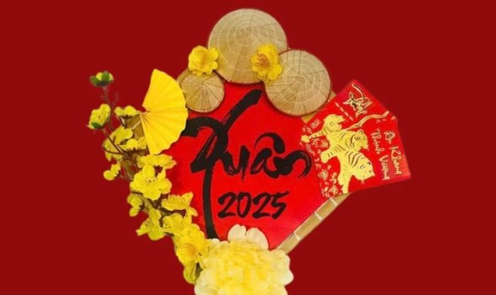 Tạo hình nón lá kết hợp bao lì xì để trang trí ngày Tết
