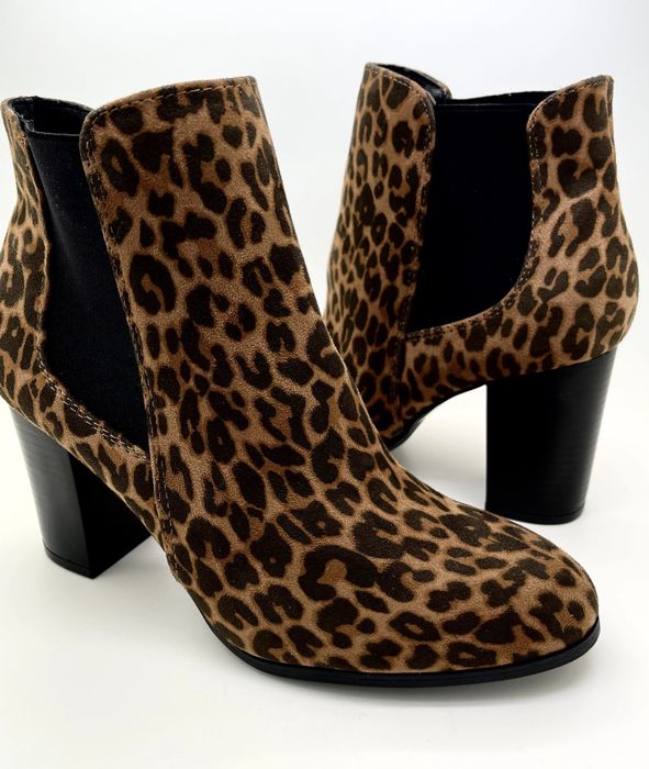 The leopard print booties
