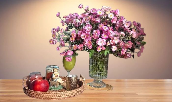 Cách cắm hoa tầm xuân trong bình thủy tinh miệng rộng