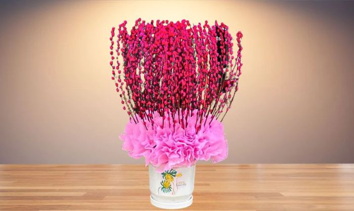 Mẫu cắm nụ tầm xuân ngày Tết 2025 đẹp với tông màu hồng