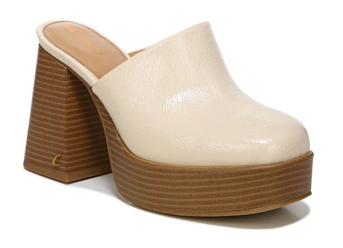 The vanilla bean clogs