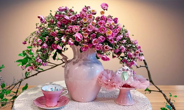 Hướng dẫn cắm hoa tầm xuân ngày Tết theo hình vòm