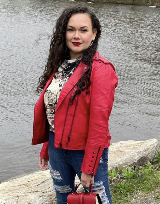 Photo of a reviewer wearing a red jacket