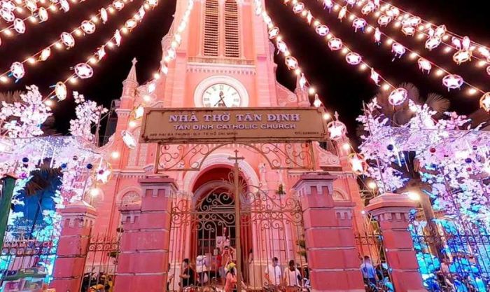 Các nhà thờ Hồ Chí Minh