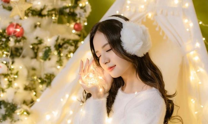 Cách tạo dáng chụp ảnh Noel với đèn led