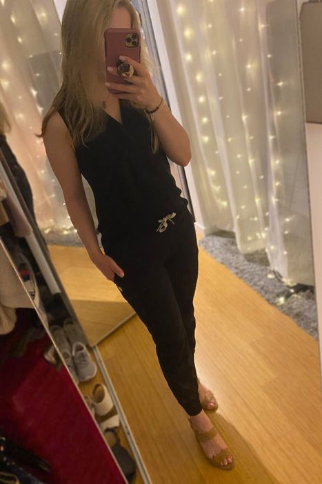 Mytour writer rocking black joggers