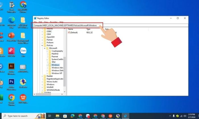Nhập đường dẫn và nhấn Enter để truy cập thư mục cần thiết
