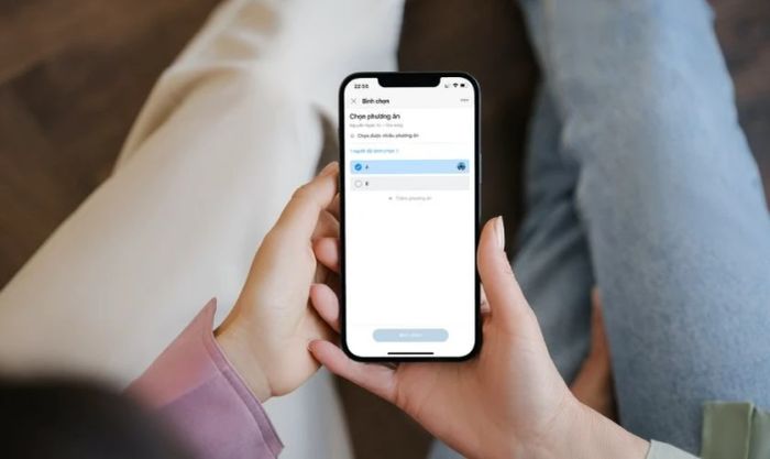 Tại sao bạn cần nắm vững cách xóa bình chọn trên Zalo