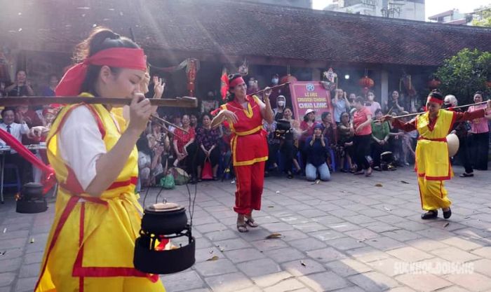 Thi thổi cơm