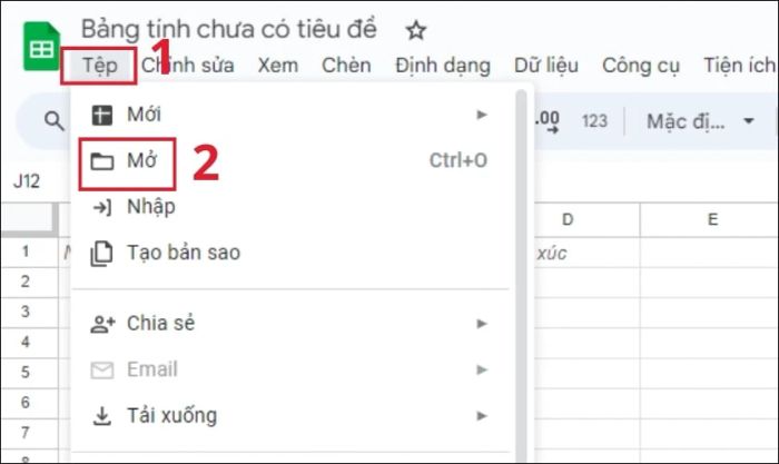 Trên thanh công cụ, chọn mục Tệp và nhấn Mở