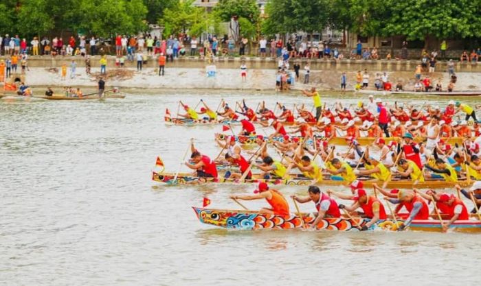 Trò chơi đua thuyền