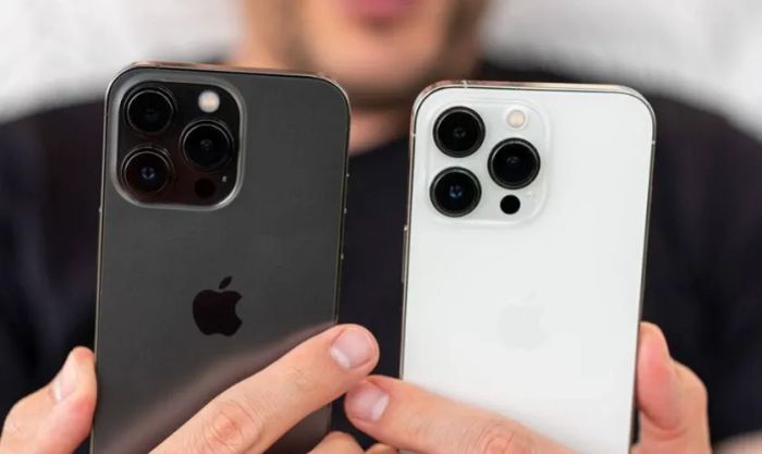 iPhone 13 cũ trầy xước Black Friday deals