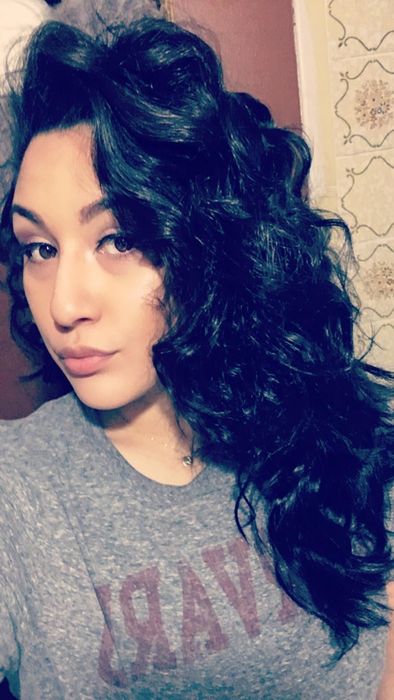 Same reviewer displaying their stunning, voluminous heatless curls