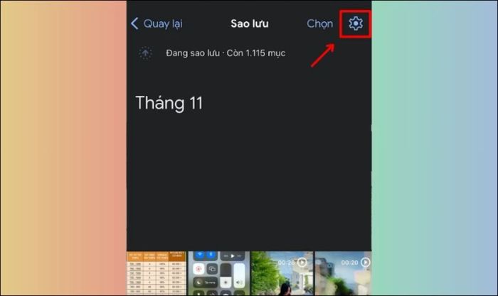 Chọn biểu tượng bánh răng ở góc trên bên phải màn hình