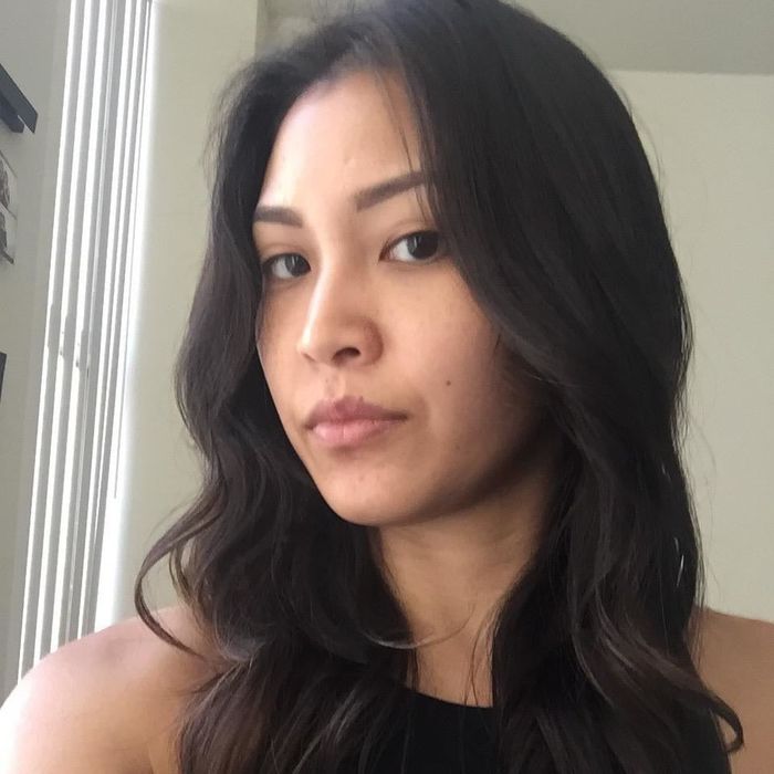 Reviewer showcasing looser curls