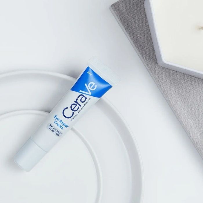 tube of the eye cream