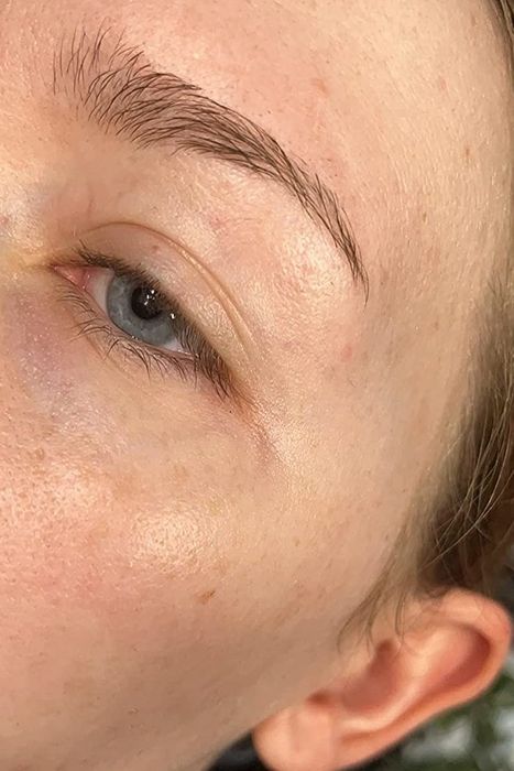After applying the Differin Oil Absorbing Moisturizer, the reviewer's skin appeared balanced and refreshed.
