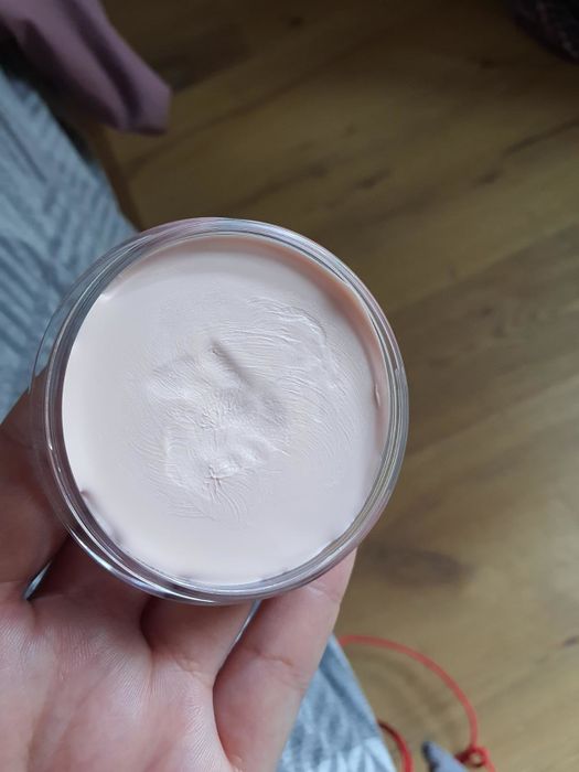 A photo from a reviewer showing the nude product