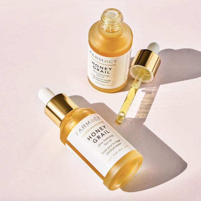 the facial oil bottle with a dropper